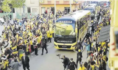  ?? GABRIEL UTIEL ?? Hasta 5.000 socios del Villarreal podrán entrar este domingo al Villarreal-Sevilla en La Cerámica a las 18.30 horas.