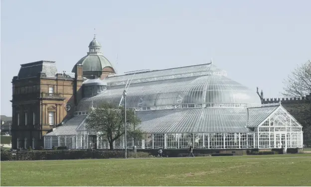  ??  ?? 0 The People’s Palace, which contains a museum, and Winter Gardens glasshouse in Glasgow Green are popular with locals and tourists alike