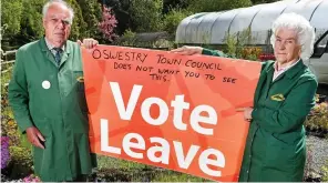  ?? ?? Standing firm: The couple have refused to remove the Brexit poster