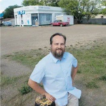  ?? SHAUGHN BUTTS/EDMONTON JOURNAL ?? Greg Zeschuk is planning to build the Ritchie Market at 76th Avenue and 96th Street. He will tear down the building there, a former Texaco station housing two small businesses.