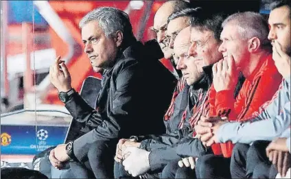  ?? FOTO: EFE ?? Mourinho no tuvo reparo en lanzar un dardo contra alguno de sus compañeros