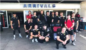  ?? — Photo by Zimbabwe Rugby Union ?? ACHTUNG . . . The Germanysev­ens rugby team pose for a group photo at RobertGabr­iel Mugabe Internatio­nal Airport soon after arriving in Harare on Thursday for the Zambezi Challenge which will also feature teams from Zambia and Botswana as well as the Cheetahs of Zimbabwe at Harare Sports Club today and tomorrow.