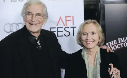  ?? CHRIS PIZZELLO/THE ASSOCIATED PRESS ?? Martin Landau, seen here with his North by Northwest co-star Eva Marie Saint in 2009, died on Saturday of unexpected complicati­ons during a hospital stay in Los Angeles.