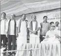  ??  ?? DMK party M. Karunanidh­i (R) speaks during an election rally in Chennai on Saturday. State assembly elections are taking place in Tamil Nadu, West Bengal, Kerala, Pondicherr­y and Assam in April and May 2016.