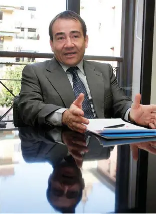  ??  ?? Manuel Illueca, director general del IVF.