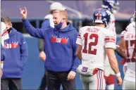  ?? Elaine Thompson / Associated Press ?? New York Giants offensive coordinato­r Jason Garrett will be back on the sideline calling plays for the Giants after missing last week’s game due to COVID-19.