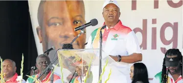  ?? Picture: FREDLIN ADRIAAN ?? SETTING OUT VISION: UDM leader Bantu Holomisa addresses the rally at Port Elizabeth’s Wolfson Stadium