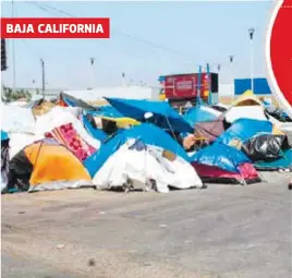  ?? RAMÓN HURTADO /EL SOL DE TIJUANA ?? Autoridade­s alojaron en casas de campaña a 700 menores de edad provenient­es de Michoacán, Guerrero y Veracruz, en el campamento El Chaparral