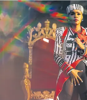  ??  ?? Janelle Monáe, la headliner que más público atrajo a sus pies