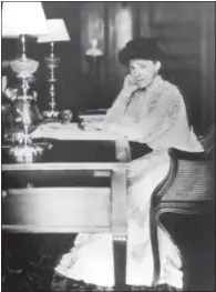  ?? THE MONACELLI PRESS VIA AP ?? This undated photo provided by The Monacelli Press shows a photograph of Edith Wharton and was taken in her library in 1902, featured in the book “Classical Principles for Modern Design: Lessons From Edith Wharton and Ogden Codman’s The Decoration of...