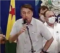  ?? Reprodução ?? O presidente Jair Bolsonaro se irrita e deixa entrevista coletiva ao ser perguntado sobre filho