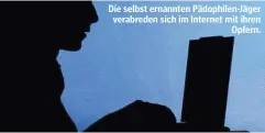  ??  ?? Die selbst ernannten Pädophilen-Jäger verabreden sich im Internet mit ihren Opfern.