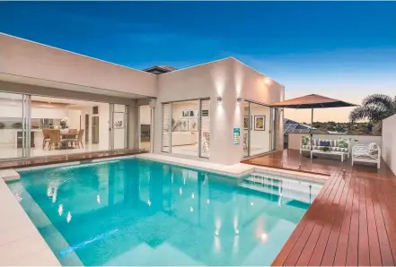  ?? Pictures: Contribute­d ?? HOLIDAY VIBES: This beautiful home at 9 Kite St, Rangeville is for sale.