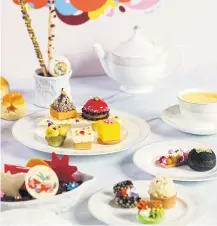  ?? ?? Summery Dream afternoon tea set at Siam Kempinski hotel.