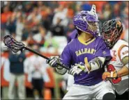  ?? GETTY IMAGES ?? Tehoka Nanticoke battles for UAlbany men’s lacrosse.