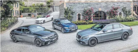  ?? FOTO: DAIMLER AG ?? Von der Limousine bis zum Cabrio: Mercedes bringt jetzt seine überarbeit­eten C-Klasse-Modelle auf den Markt.