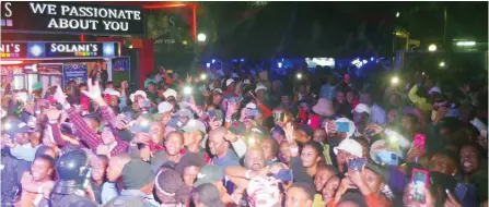  ?? ?? The crowd at the Feel Good Friday show with Kabza De Small at Solani’s on Friday.