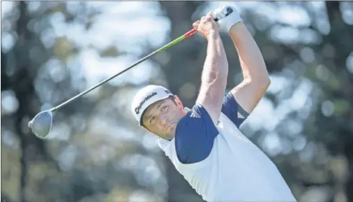  ??  ?? Jon Rahm efectúa una salida en la segunda ronda del PGA Championsh­ip, en el TPC Harding Park de San Francisco (California).