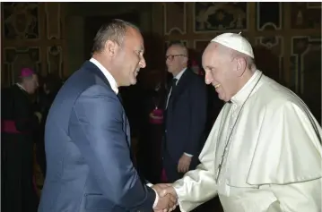  ??  ?? Founder of Allied Wallet Andy Khawaja and Pope Francis