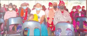  ?? ?? The community members and beneficiar­ies of the water scheme following the proceeding­s during the launch of the project.