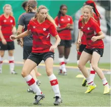  ?? IAN KUCERAK ?? Local soccer fans hope star midfielder Sarah Kinzner will be available to the Calgary FC Foothills when they begin play in the United Women’s Soccer League. Kinzner, who played with the Canadian under-20 team last season, is from Calgary.