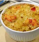  ??  ?? Bun Appetit’s Lobster Mac ‘n’ Cheese