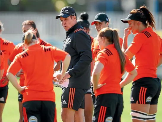  ?? GETTY IMAGES ?? Glenn Moore works with the Black Ferns during a training session in Sydney this year, when they have become a profession­al team for the first time.