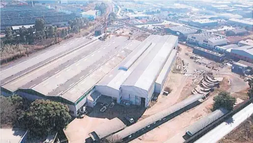  ??  ?? BARGAIN HUNTERS. Park Village Auctions will soon bring to market this massive industrial property in Germiston along with a wide array of heavy engineerin­g equipment.