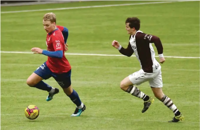  ??  ?? TOMÅLSSCOR­ER: Ole Marius Håbestad, her i aksjon mot Vigør, scoret to ganger mot Kvinesdal.