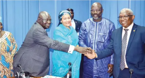  ??  ?? Right-left: Resident Representa­tive of the ECOWAS Commission President in Liberia, Tunde Ajisomo, President George Weah, United Nations Deputy Secretary-General, Mrs Amina Mohammed and ECOWAS Commission­er for Education, Science and Culture, Leopoldo...