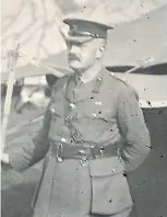  ??  ?? &gt; Sir John Barnsley unveiled the memorial