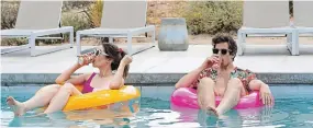  ?? JESSICA PEREZ AMAZON STUDIOS ?? Above, Cristin Milioti and Andy Samberg in “Palm Springs.”