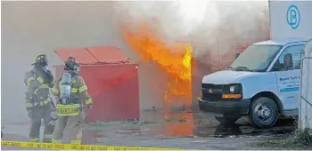  ?? SHAUGHN BUT TS/EDMONTON JOURNAL ?? Fire destroyed the temporary Bissell Centre Thrift Shoppe on 80th Street Saturday.