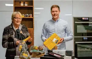  ?? Foto: Wiehler ?? Susanne und Stefan Wiehler im neuen Küchenstud­io in der Merowinger­straße 1 in Zusmarshau­sen. Am Samstag wird das Studio eröffnet.