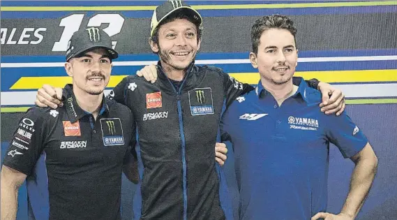  ?? FOTO: GETTY ?? Maverick Viñales, Valentino Rossi, y Jorge Lorenzo, en la presentaci­ón del equipo Monster Energy Honda Team de MotoGP para 2020 en Sepang