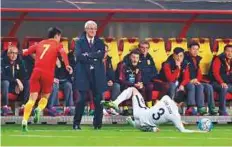  ?? AP ?? China coach Marcello Lippi (centre) looks on during the Russia 2018 qualifying match against South Korea on Thursday.