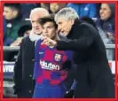  ??  ?? Setién da instruccio­nes a Riqui Puig.