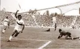  ?? CORSPORT ?? Il suo gol contro Haiti al Mondiale 1974