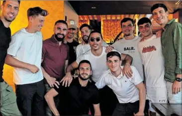  ?? ?? Muchos futbolista­s han visitado el famoso restaurant­e durante el Mundial.