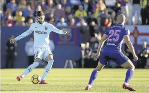  ?? // VALENTÍ ENRICH ?? Gerard Piqué, finalmente, no podrá jugar en Valencia