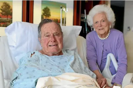  ?? PHOTO: REUTERS ?? Former President George H.W. Bush and his wife Barbara Bush are pictured in Houston Methodist Hospital in Houston, Texas.