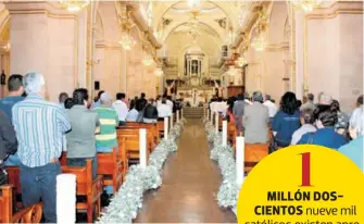  ?? Católicos prefiriero­n ahorrar combustibl­e que asistir a misa. Foto: Juan José Sifuentes ??