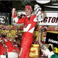  ??  ?? AP/CHUCK BURTON
Surviving a restart with 10 laps remaining and two attempts for a green-white-checkered finish, Kevin Harvick led 239 of the race’s 374 laps for his 25th career NASCAR Sprint Cup victory.