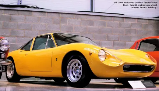  ??  ?? The latest addition to Gordon’s featherfoo­ted fleet – the mid-engined, rear-wheeldrive De Tomaso Vallelunga