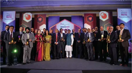  ??  ?? The elite gathering: Awardees, guests of honour and other dignitarie­s at the Business Today-Money Today awards ceremony in Mumbai