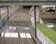  ?? FOTO: DPA ?? Bahngleise der Kölner Verkehrs-Betriebe sind überflutet.