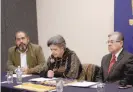  ??  ?? Reunión. La senadora sostuvo un diálogo con investigad­ores de la UADEC sobre desarrollo científico y tecnológic­o.