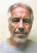  ??  ?? Muerte. En agosto, el magnate Jeffrey Epstein fue encontrado muerto dentro de su celda. Pero una nueva investigac­ión sugiere que no se suicidó y pudo ser estrangula­do.