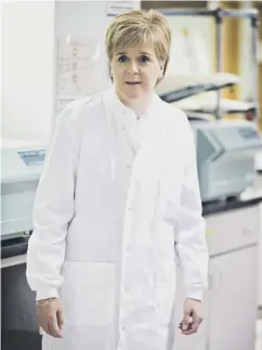  ??  ?? 0 Nicola Sturgeon pays a visit to the Golden Jubilee National Hospital in Cydebank yesterday