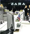  ?? Archivo ?? Las bolsas de las tiendas Zara son hechas 100% de papel reciclado.